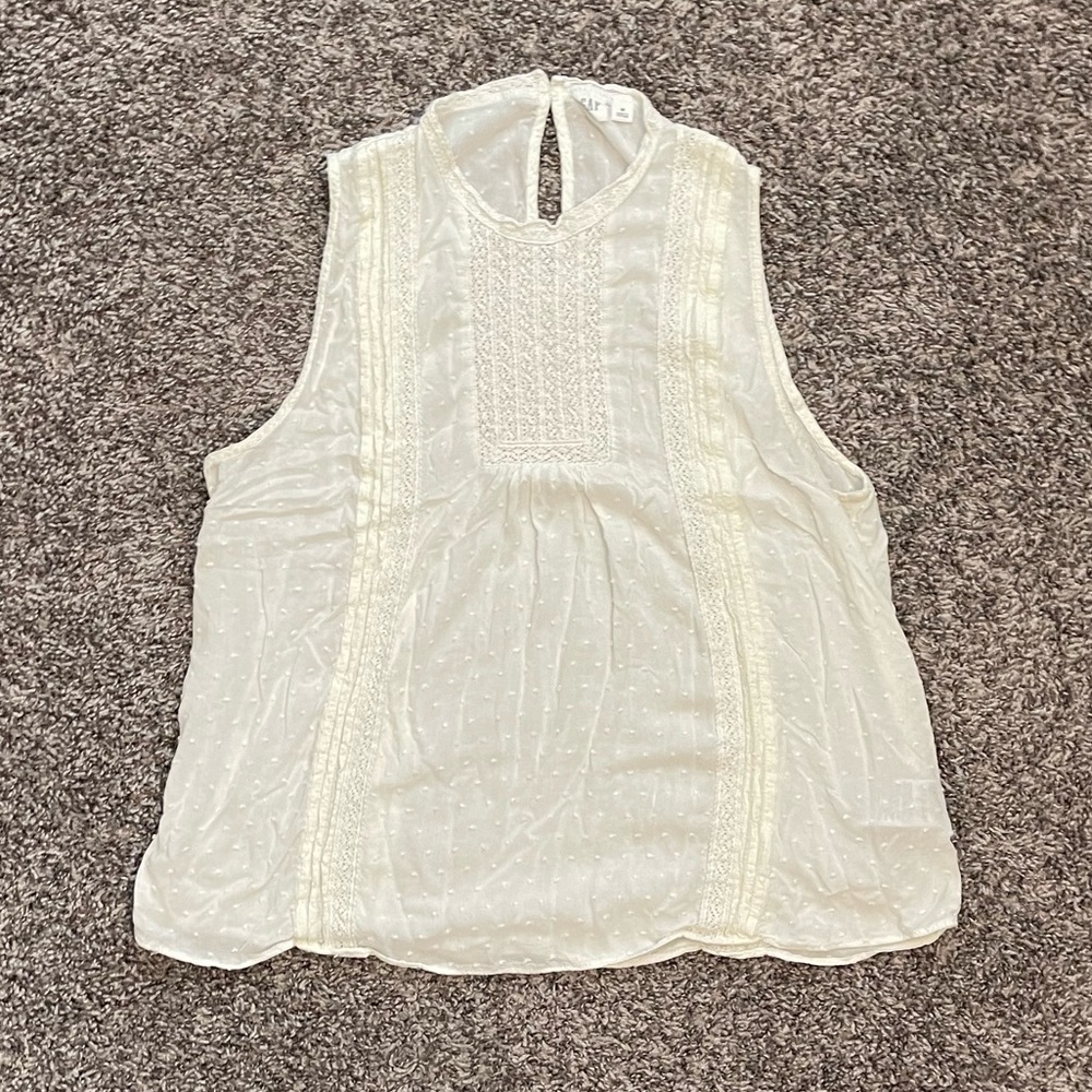 Gap sleeveless ivory blouse